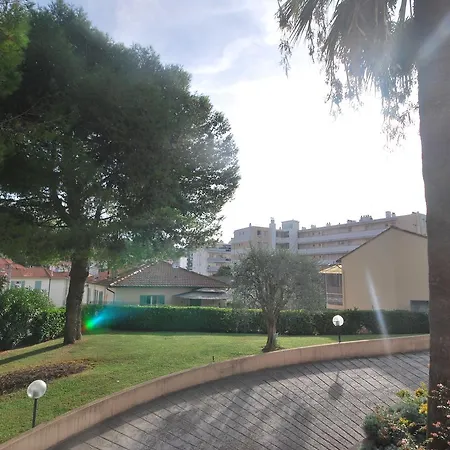 3 Chambres Piscine Garage Appartement