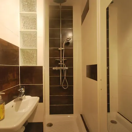 Appartement 3 Chambres Piscine Garage *